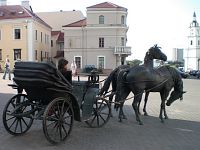 Пленерная скульптура возле Ратуши Пленерная скульптура возле Ратуши