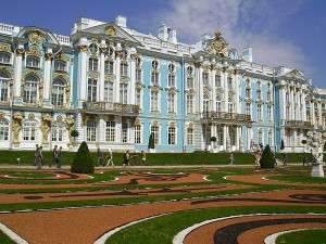 Партер Екатерининского дворца
