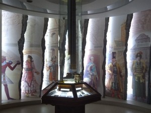 В музее - история ткачества