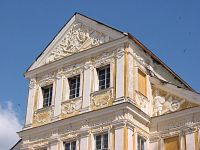 Декор фасада дворца Декор фасада дворца