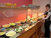 Завтрак шведский стол в гостинице Турист Завтрак шведский стол в гостинице Турист