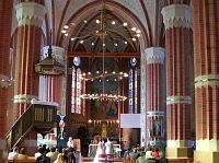 Поставы. Интерьер костела Св. Антония Поставы. Интерьер костела Св. Антония