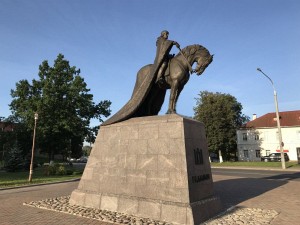 Памятник Гедимину. Скульпторы Ольга Нечай и Сергей Оганов