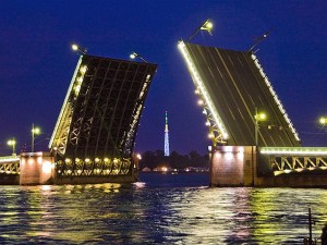 Развод мостов на Неве